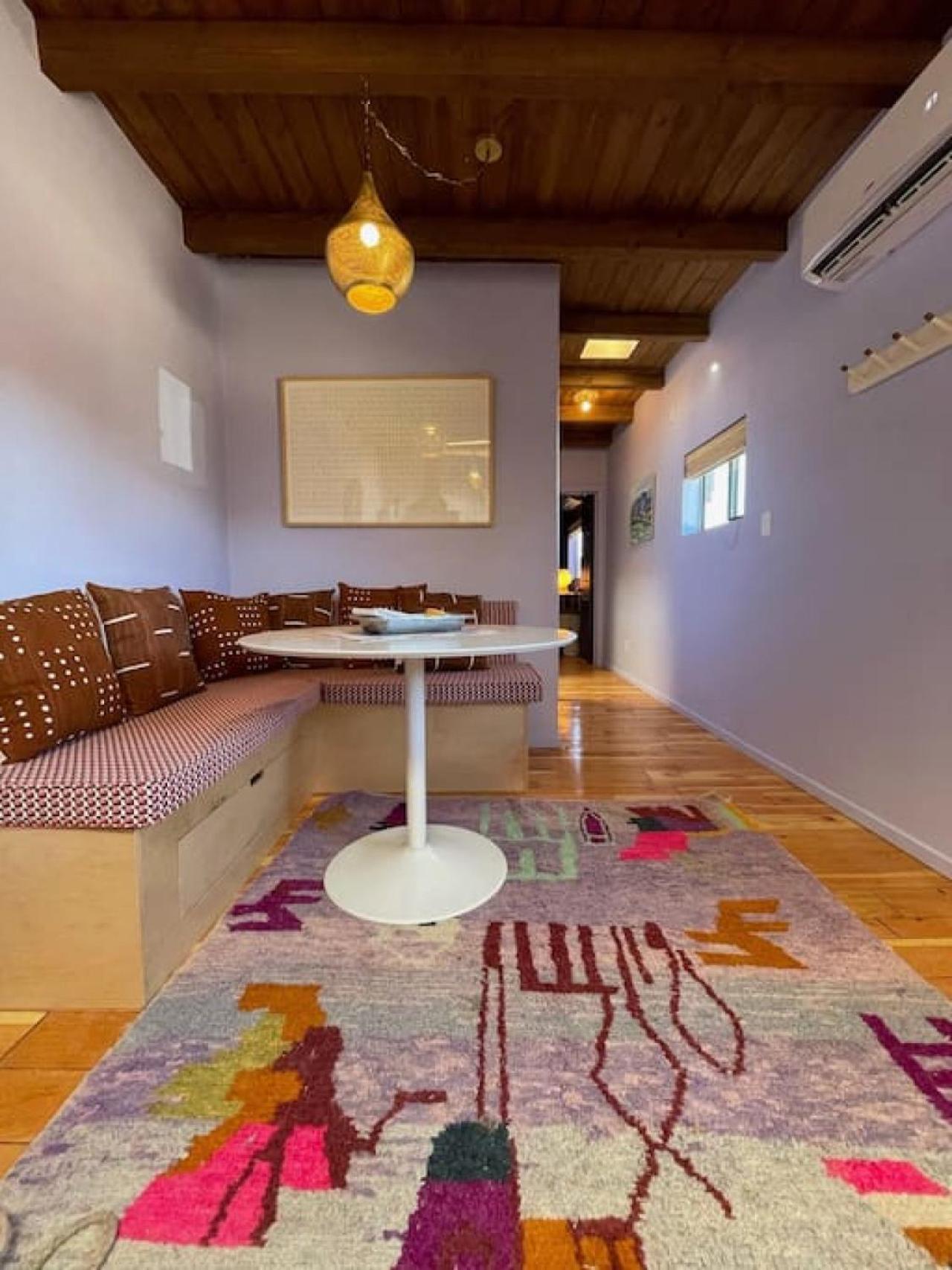 Apartment Poni - Luxurious Little Charmer