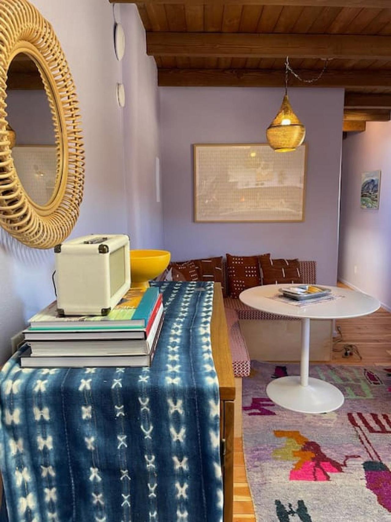Apartment Poni - Luxurious Little Charmer *